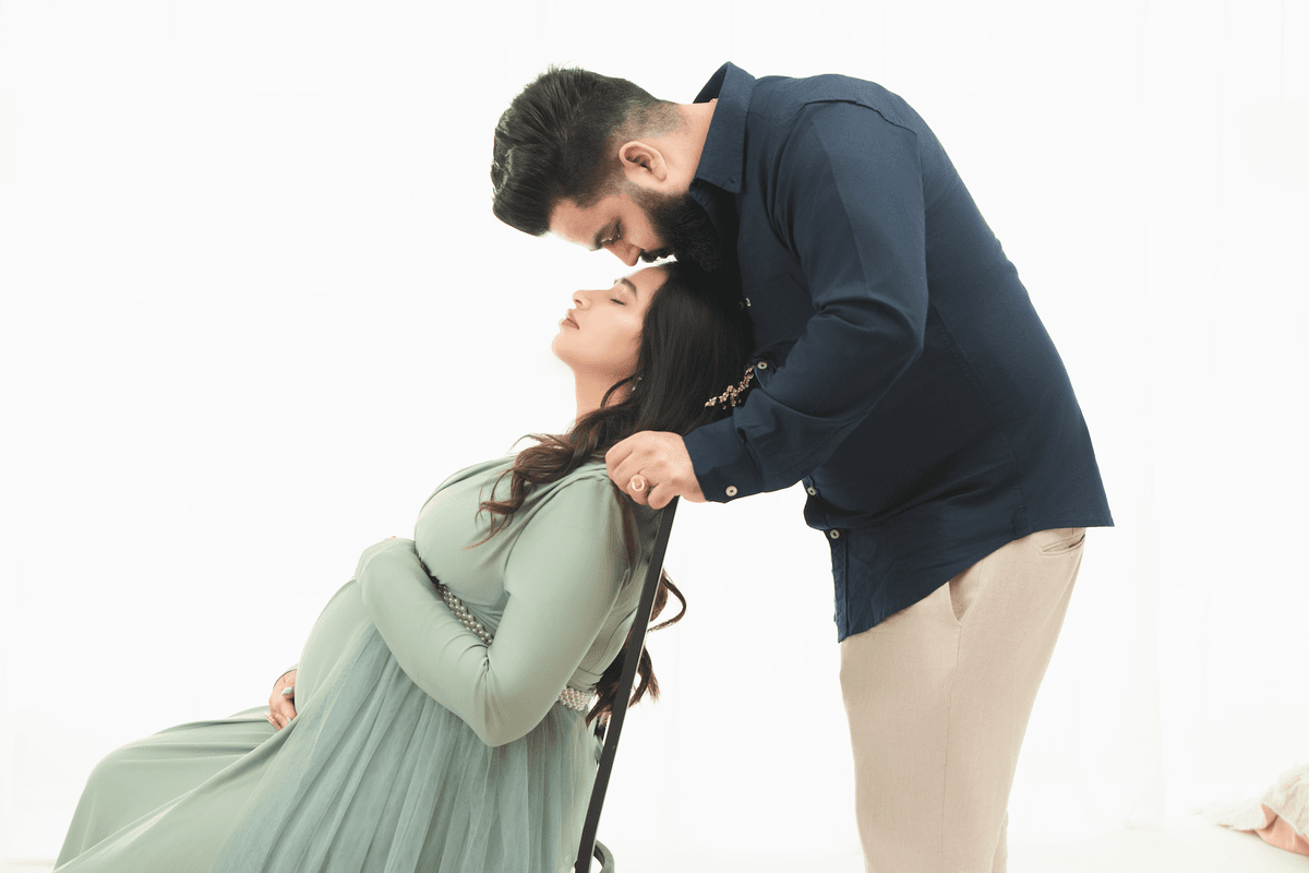 Beautiful maternity photograph of a mother-to-be 12